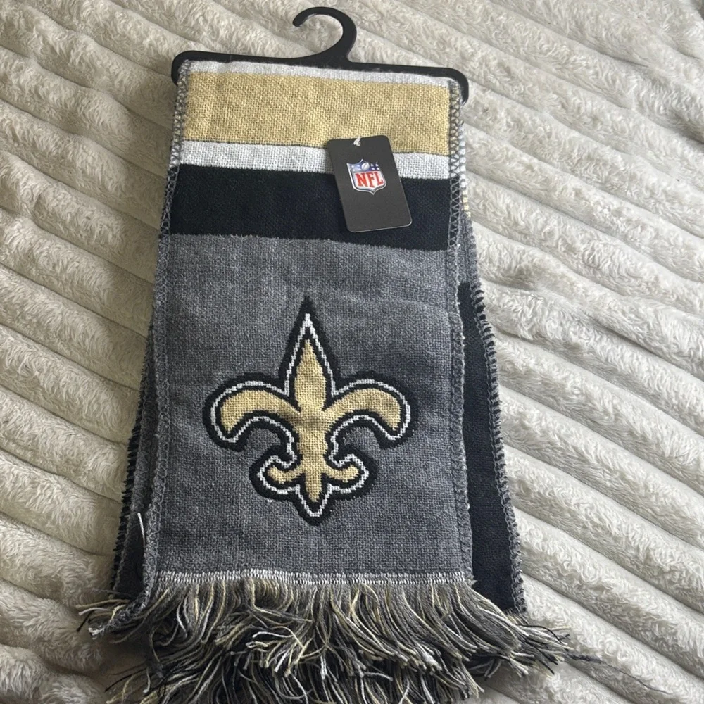 NFL New Orleans Saints Gray Black Gold Team Logo Scarf